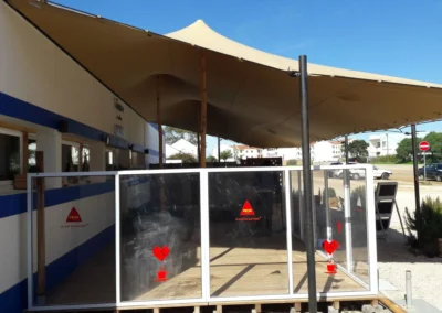 Postes fijos para estructura permanente