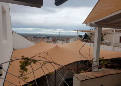 Patio interior con Carpa beduina a medida