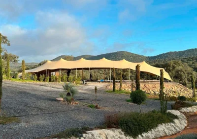carpa beduina de mas de 400m2 con esquinas al suelo