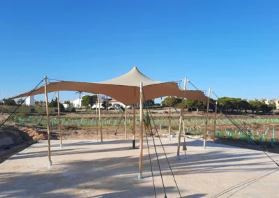 Zona de descanso con sombra 100%