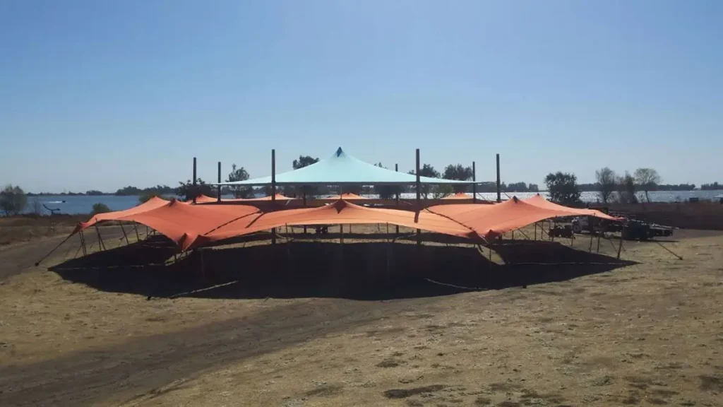 Montaje para festival con toble altura para mejor cirulación de aire